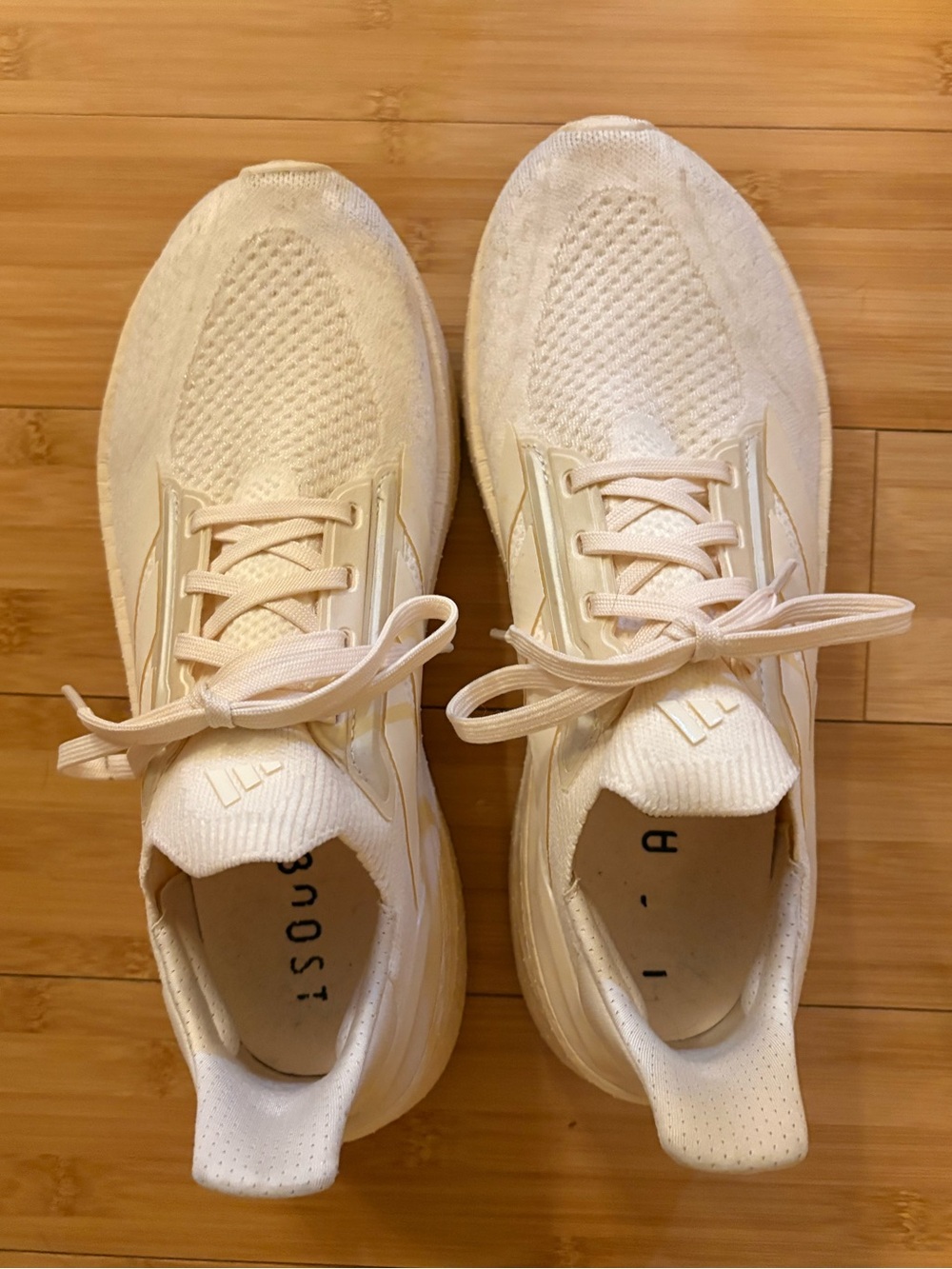 Adidas Women’s Ultraboost 5X Shoes- Size 8.5 - Picture 3 of 10